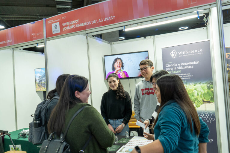 VitiScience participa en el Festival de la Ciencia del Maule impulsando la divulgación científica de la vid y la uva